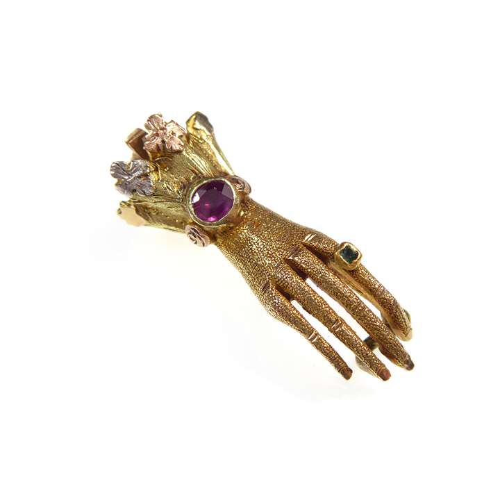 Gem set three colour gold hand clasp, for a single row or chain